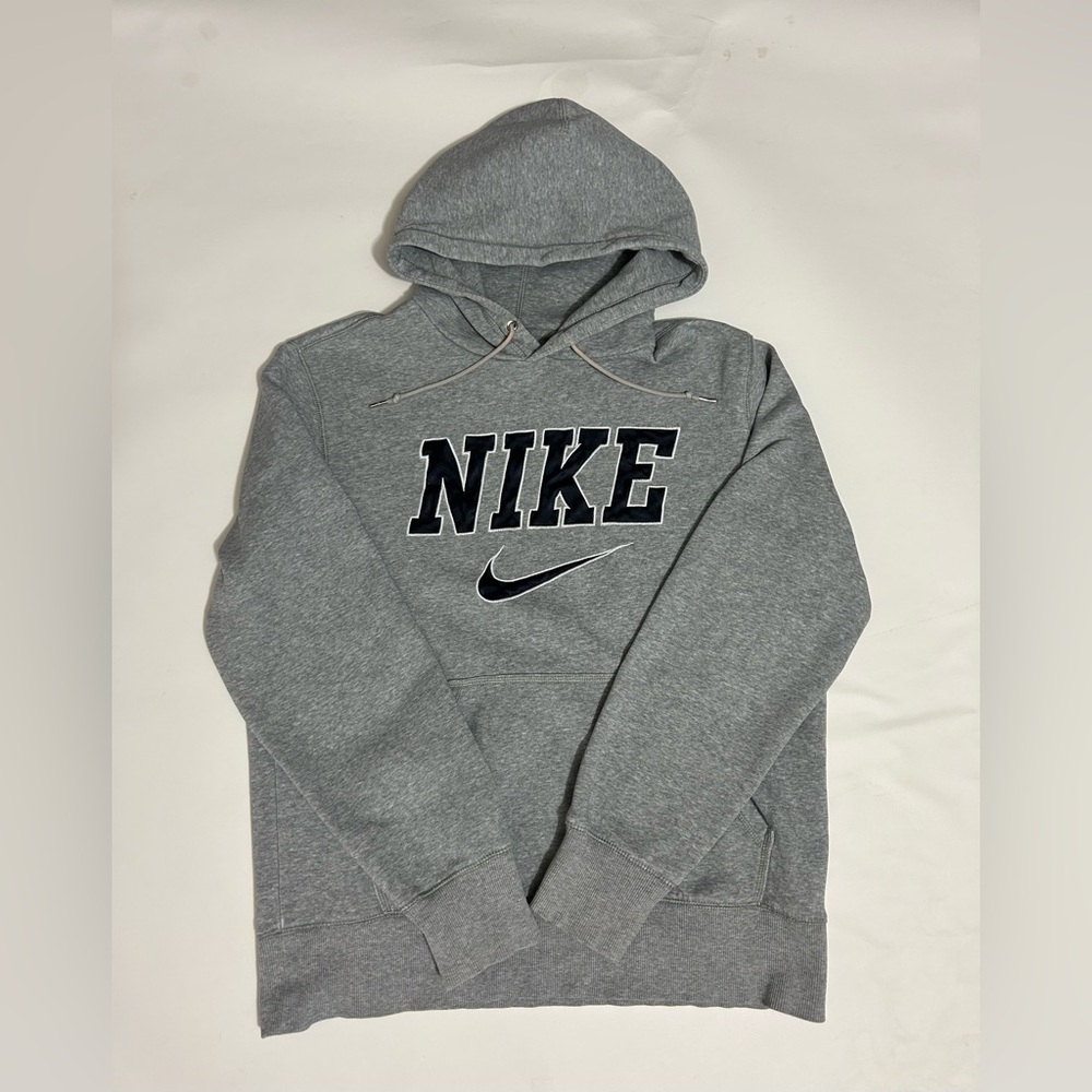 Nike Men’s Grey Embroidered Satin Pullover Hoodie Size M